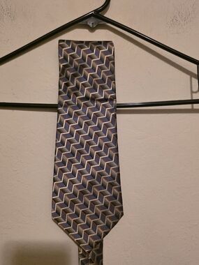 NWT Paul Dione Men's Geometric Blue & Gold Pattern Tie Techno Care